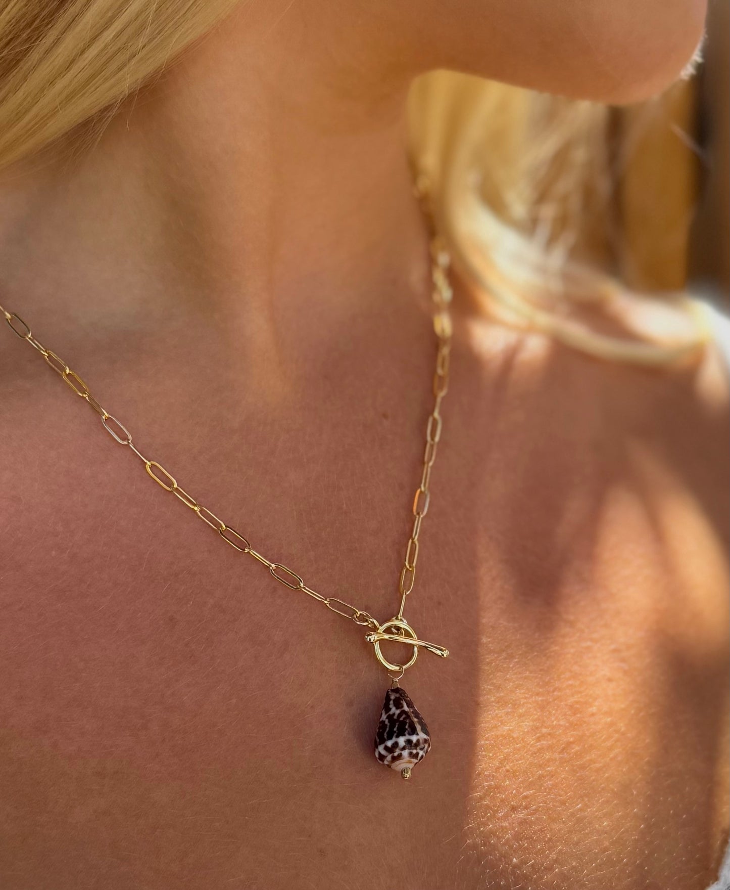 Island Shell Toggle Necklace