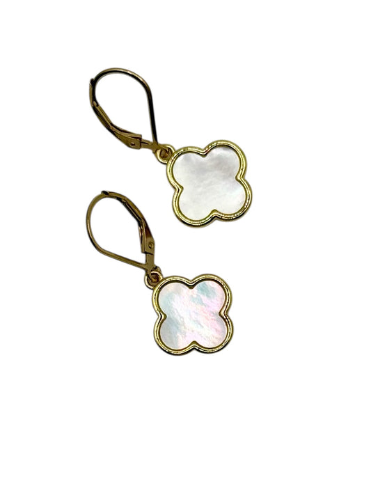 Clover Shell Earrings