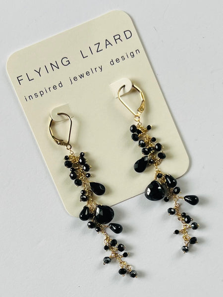 yamabudo : BlackSpinel（earring） ブラックスピネルの山葡萄の耳飾り        