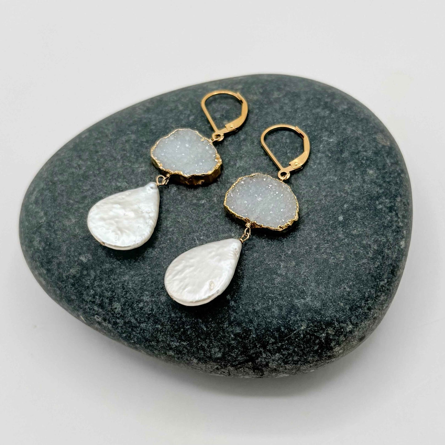 White Sparkle Drusy Pearl Earrings