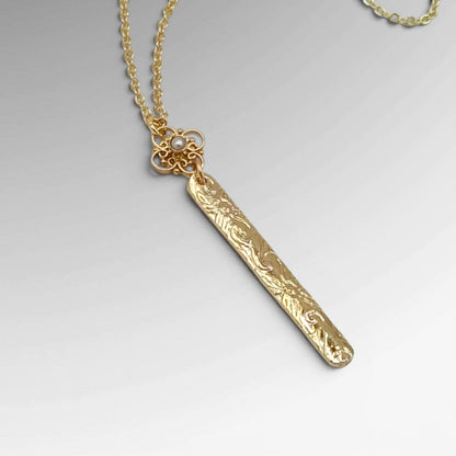 Vintage Pearl Flower Gold Bar Necklace