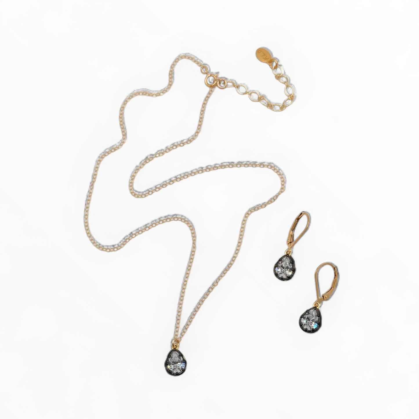 Vintage Black Prong Zircon Necklace – Delicate Gold Pendant
