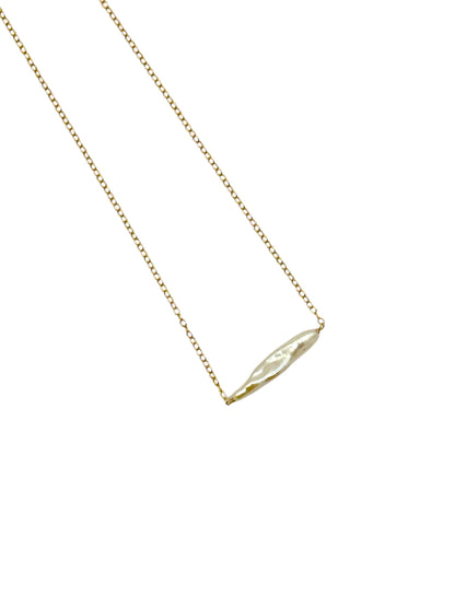Biwa Pearl Gold Necklace