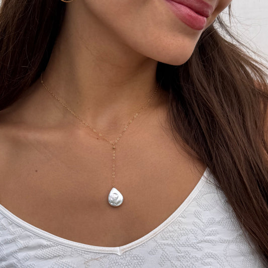 Love TearDrop Pearl Lariat