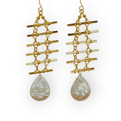 Boardwalk Pearl Earrings