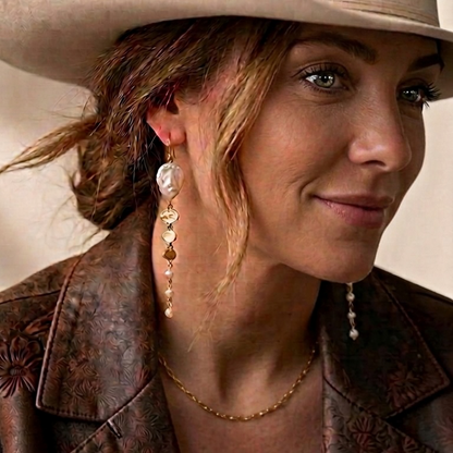 Sundown Pearl Shoulder Dusters