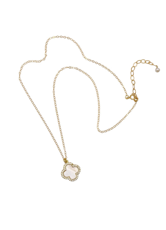 Clover Shell Necklace
