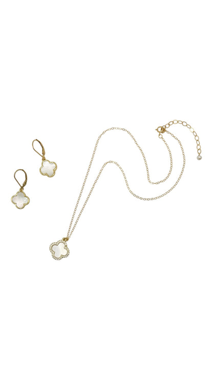 Clover Shell Necklace