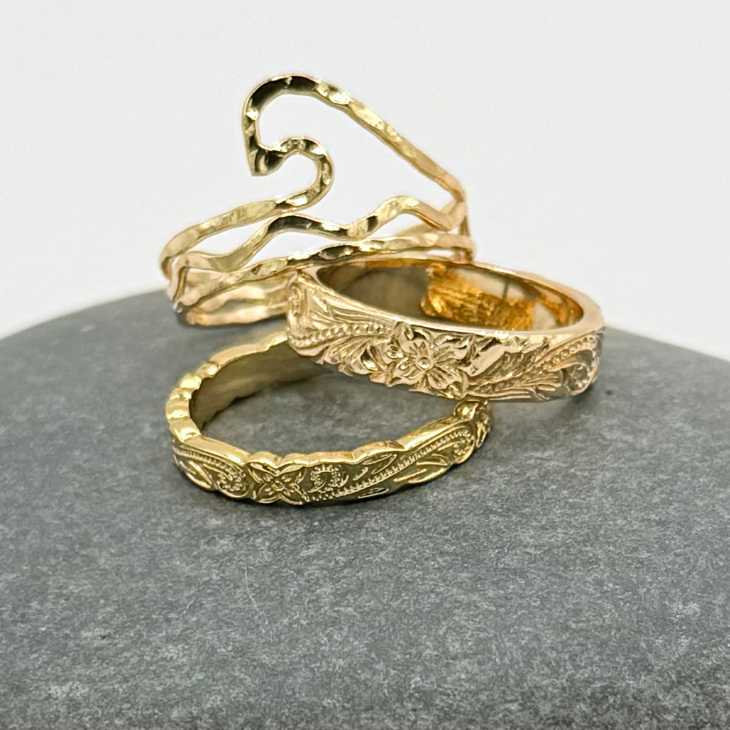 Manresa Wave Ring